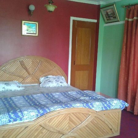 Asif Guest House Srīnagar Kamer foto